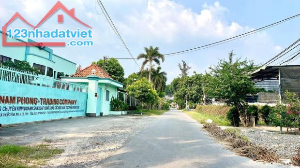 Cần bán lô đát mặt tiền đường Lê Thị Ngà, Phước Vĩnh An, 216m2 có 125m2 thổ cư - 2