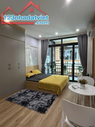 Bán nhà phố Trương Định, Hai Bà Trưng 42m, 5 tầng. Giá: 8.6 tỷ. LH: 0937158386 - 3