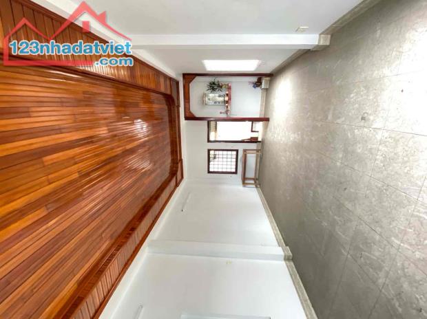 79. BÁN NHÀ 4 TẦNG – VỊ TRÍ VIP NHẤT TRUNG TÂM – MẶT TIỀN NGUYỄN HOÀNG - CHỈ NHỈNH 11 TỶ