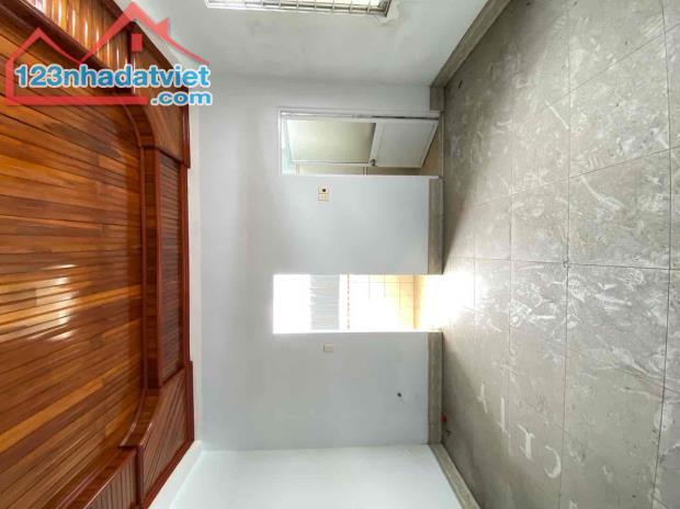 79. BÁN NHÀ 4 TẦNG – VỊ TRÍ VIP NHẤT TRUNG TÂM – MẶT TIỀN NGUYỄN HOÀNG - CHỈ NHỈNH 11 TỶ - 1