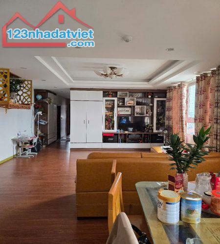 Chính chủ cho thuê căn hộ 105m² - căn góc, 3PN, thoáng mát Tòa CT3, gần Goldmark City - 1