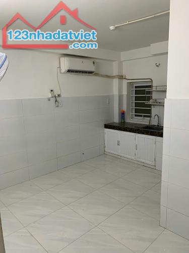 Cho thuê phòng trọ : Số nhà 113/46 Năm Châu, phường 11, Tân Bình. TP HCM, ngay ngã 4 Bảy - 1
