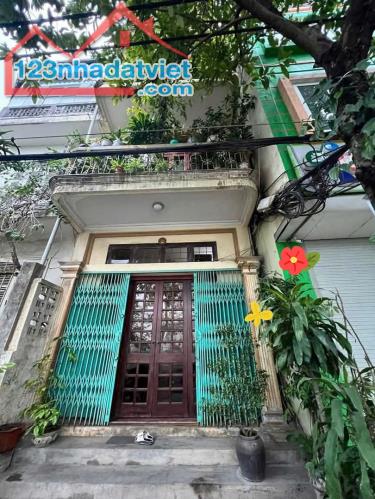 PHƯƠNG MAI - ĐỐNG ĐA - VIEW HỒ - Ô TÔ TRÁNH - Ô TÔ VÀO NHÀ - VỈA HÈ - HAI THOÁNG - KINH DO