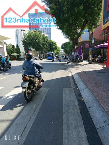 Mặt tiền VIP Nguyễn Trãi, Nguyễn Cư Trinh, Q.1, 130m2, Năm tầng, giảm 6 tỷ còn 49 tỷ.