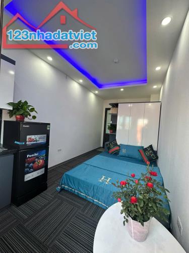 Bán nhà phố Hồng Mai, Hai Bà Trưng 43m, 5 tầng. Giá: 8.95 tỷ. LH: 0937158386 - 1