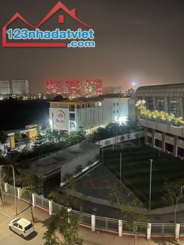 Bán chung cư Hanoi Homeland Thượng Thanh-Long Biên-69m 2n2wc-sẵn sổ giao dịch-giá 4.05 tỷ