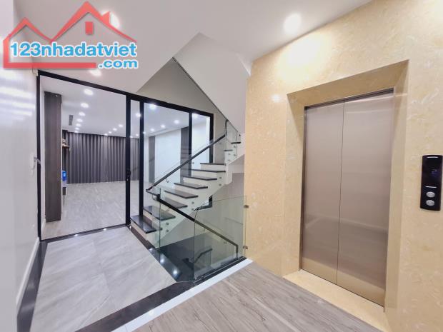 LK-KĐT mới Văn Khê 83 m2, 5 tầng, mặt tiền 5m, 18.8 tỷ Hà Đông