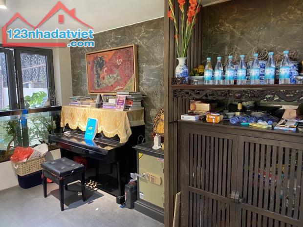 BÁN NHÀ -PHỐ HỒ ĐẮC DI- ĐỐNG ĐA-GẦN HỒ-52M2- Ô TÔ VÀO CỬA-GIÁ CHỈ 15 TỶ - 1