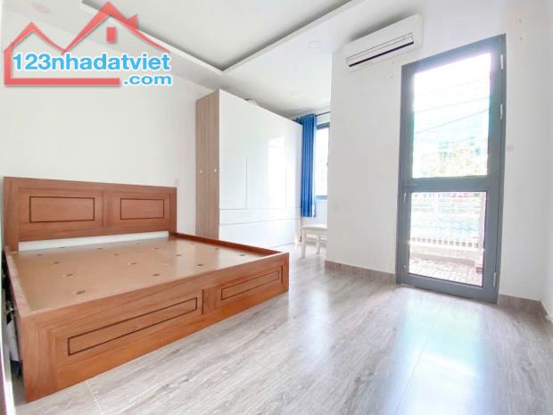 GẦN CÔNG VIÊN LÀNG HOA - GÒ VẤP - 2 TẦNG - 43m2 - GIÁ 4.2 Tỷ - 3