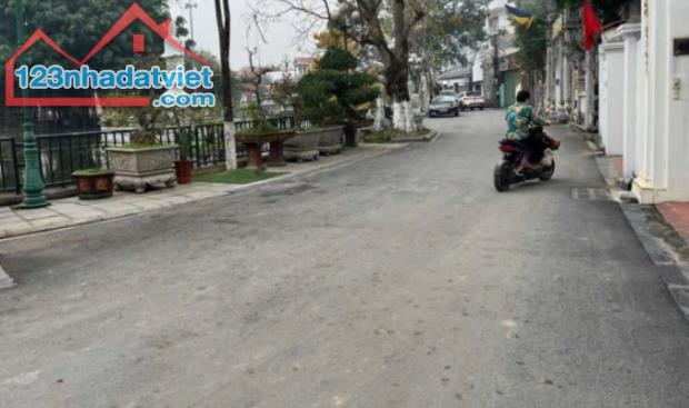 Bán LÔ GÓC 78m tại BẮC HỒNG ĐÔNG ANH HN.ÔTÔ ngủ trong đất.Giá đầu tư - 1