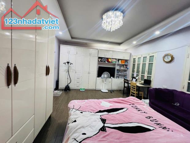 BÁN NHÀ 5 TẦNG PHỐ ĐỘI CẤN, 42M GIÁ NHỈNH 8 TỶ, AN SINH TUYỆT VỜI - 2