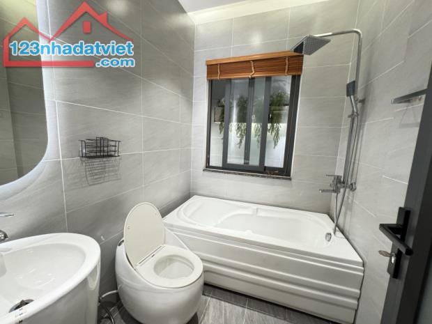 KHU PHỐ PHÂN LÔ ĐỒNG BỘ - NHÀ XÂY MỚI ĐỂ Ở FULL NỘI THẤT - VÀI BƯỚC CHÂN RA MẶT TIỀN NGẬP - 4
