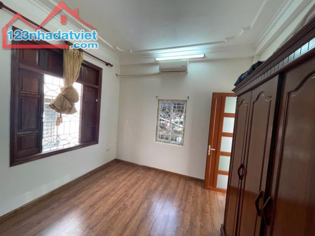 Cho thuê nhà riêng ngõ Hòa Bình 7, Minh Khai, Hai Bà Trưng 60m x 4T, 4 ngủ giá 15 triệu - 2