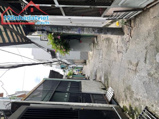 QUẬN 8- NHÀ 4 TẦNG- HẺM 3M THÔNG THOÁNG- GIÁP Q1,Q4- SỔ VUÔNG A4- CHỈ 4 TỶ 950 - 1