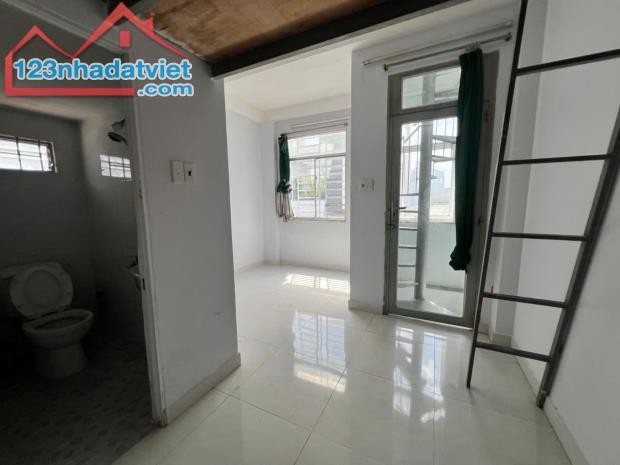 Bán Gấp CHDV Đ số 11 BHH dòng tiền 25tr/th m2 ,5 Tầng Nhỉnh 7 tỷ - 3
