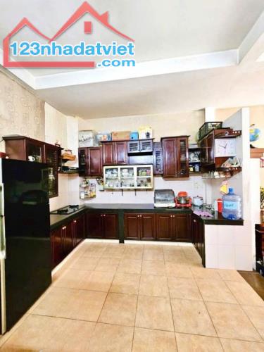 BÁN NHÀ LẠC LONG QUÂN  TÂN BÌNH 51M 4 TẦNG BTCT HẺM XE TẢI 4PN KHU DÂN TRÍ 9 TỶ - 1