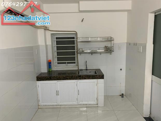 Cho thuê phòng trọ phường 11, Tân Bình. TP HCM, ngay ngã 4 Bảy Hiền - 1