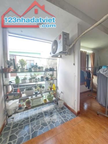 Bán nhà 2 Tầng Đông Hòa,SHR,đường xe hơi phà phà,giá cực kì rẻ - 3