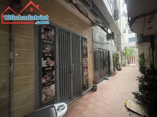 Bán nhà Thạch Bàn Long Biên, 36 X 5T, sát mặt phố Cổ Linh, ô tô tránh cách vài bước, 5 tỷ