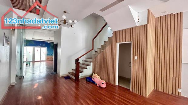 Cho thuê nhà 03 tầng 100m2 ngang 5m mặt tiền đường số 13 KĐT Hà Quang 2-Phường Phước Hải- - 2