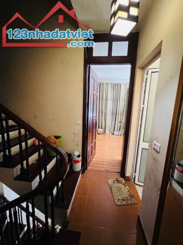 BÁN NHÀ HOÀNG QUỐC VIỆT 55M2 x 5 TẦNG - MẶT TIỀN 5.8M GIÁ CHÀO 10.8 TỶ - 2
