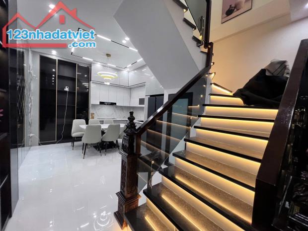 SIÊU PHẨM QUẬN THANH XUÂN, FULL NỘI THẤT, DỌN VỀ Ở NGAY - GIÁ CỰC RẺ‼️ - 3