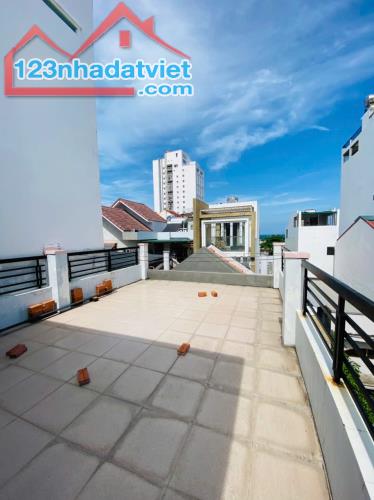 Bán nhà 4 tầng vị trí đẹp đường oto,thông  Đi bộ ra biển Hòn Chồng 3 phút - 4