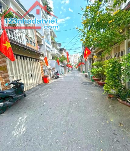 Cho thuê nhà 1 lầu hẻm xe hơi 502 Huỳnh Tấn Phát, Bình Thuận, Quận 7 - 1