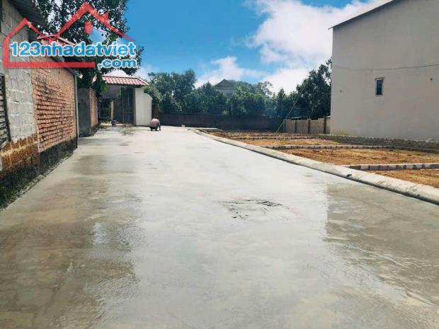 BÁN LÔ ĐẤT ĐẸP - YÊN MỸ, THẠCH THẤT - FULL THỔ CƯ - 2 MẶT TIỀN - GIÁ ĐẦU TƯ CHỈ 1 TỶ 5 - 2