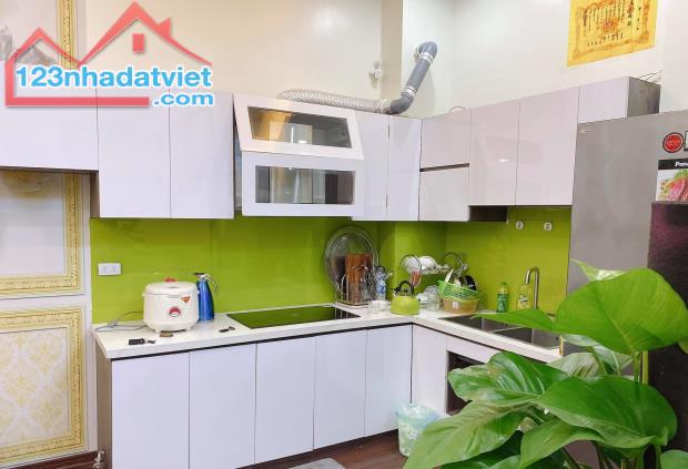 CHÍNH CHỦ  bán nhà đường TAM TRINH, Phân lô, 05 tầng, 46m2, ô tô CÁCH 15M. Giá TL 8.35 tỷ - 3