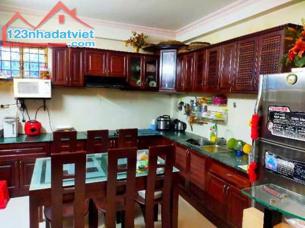 Bán Nhà Đường Số 2,BHHA,Bình Tân,Giáp Mã Lò 112m2 - 8m x 16m - 3 Tầng - 9,4 Tỷ TL - 3