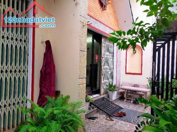 Bán Nhà Đường Số 2,BHHA,Bình Tân,Giáp Mã Lò 112m2 - 8m x 16m - 3 Tầng - 9,4 Tỷ TL - 5