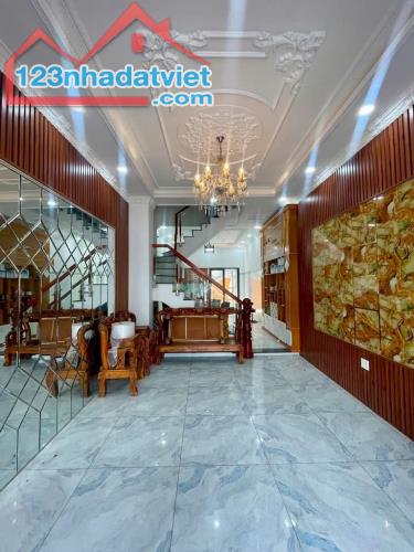 NHÀ ĐẸP 4 TẦNG - TẶNG FULL NỘI THẤT- NGAY HƯƠNG LỘ 2 BÌNH TÂN - 68M2 CHỈ NHỈNH 6 TỶ TL - 2