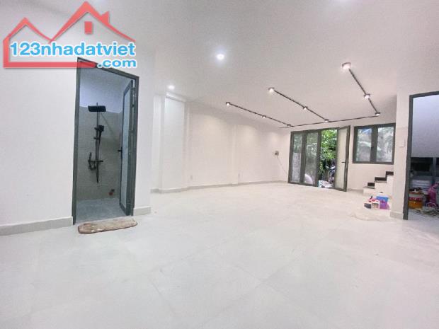 🌟 Siêu phẩm 4 tầng, Gần khu đô thị mới, Phạm Thế Hiển Q8, Ngang khủng 6m, Chỉ nhỉnh 4 tỷ! - 1