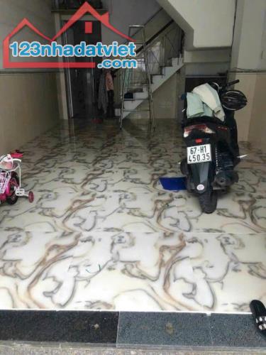 CĂN HỘ DỊCH VỤ GIÁP TÊN LỬA - 4 TẦNG - 10 PN CHO THUÊ THU NHẬP 20TR/TH - 64M2 HƠN 5 TỶ - 2