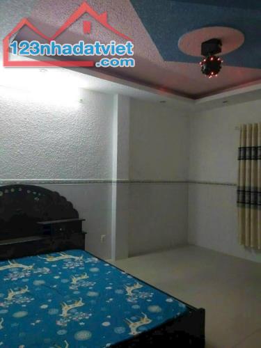 CĂN HỘ DỊCH VỤ GIÁP TÊN LỬA - 4 TẦNG - 10 PN CHO THUÊ THU NHẬP 20TR/TH - 64M2 HƠN 5 TỶ - 4