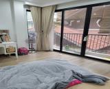 Hạ giá bán nhanh Mặt phố Hào Nam giá 30 tỷ, 75m2, MT 5m, Hè rộng.