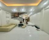Nhà 5 tầng Đường Láng 40m2, ô tô gần hộ khẩu, trước sau thoáng sáng, kinh doanh 10.2 tỷ