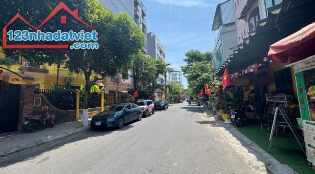HÀNG XỊN! BÁN NHÀ 3 TẦNG LÔ GÓC LỰC LƯỠNG TRẦN VĂN DƯ – Ô TÔ TẬN NƠI – ĐI BỘ TẮM BIỂN