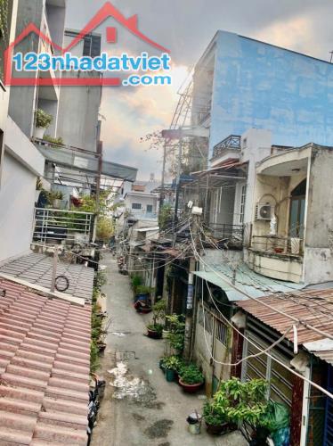 BÁN NHÀ NHỎ HẺM 297 PHAN HUY ÍCH P14 GV,GẦN 30M2, GIÁ 2.5 TỶ