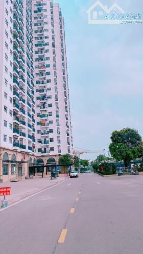 Bán chung cư Phúc Lợi Long biên 64m 3 ngủ 3,28 tỷ