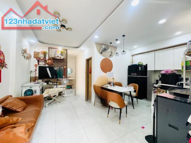 Bán Nhà Nguyễn Kiệm, 50m2, 2 tầng Full Nội thất, 4.8 tỷ TL 0964364745 - 4