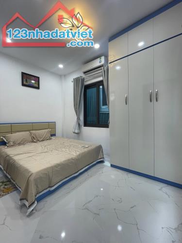 80M RA Ô TÔ TRÁNH , NGÕ NÔNG THOÁNG RỘNG , BA GÁC ĐỖ CỬA , KHƯƠNG TRUNG THANH XUÂN 40M2. - 1