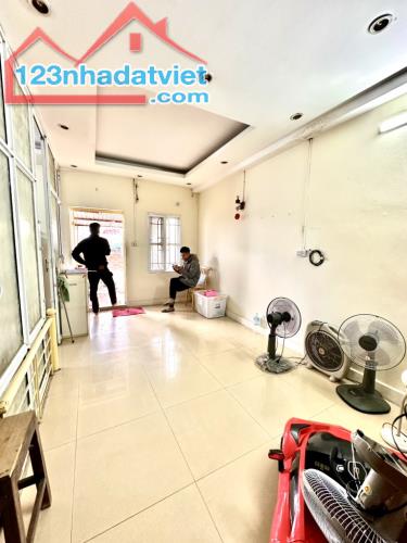 Nhỉnh 3.5 tỷ, 100 m2, tập thể 02 ngủ, sổ đỏ, Trần Thánh Tông, Trần Hưng Đạo, Hoàn Kiếm, Ký - 3