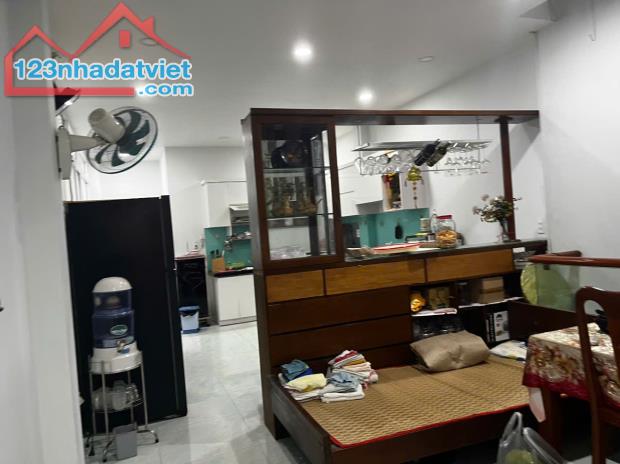 Bán Nhà HXH Mặt Tiền Đường Nguyễn Trãi, P. Nguyễn Cư Trinh, Q.1. Diện tích 4x25m, Giá 26 - 3