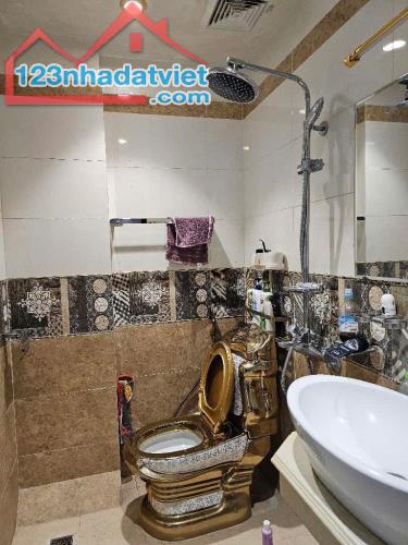 BÁN TÒA NHÀ MẶT P HỐ VIEW HỒ HOÀNG CẦU - 6 TẦNG THANG MÁY - BA ĐÌNH - 5