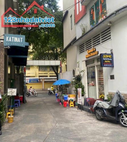 Cần bán nhà HXH đường Nguyễn Bỉnh Khiêm, P. Bến Nghé, Q.1. Diện tích 4.1m x 9m, giá chỉ - 1