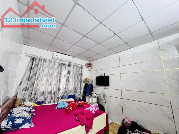 🚗 NHÀ LÔ GÓC 2 CĂN – PHAN VĂN HỚN, Q12 – HẺM XE HƠI – VỪA Ở VỪA CHO THUÊ – CHỈ 5.6 TỶ‼️ - 3