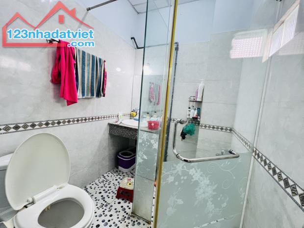 🚗 NHÀ LÔ GÓC 2 CĂN – PHAN VĂN HỚN, Q12 – HẺM XE HƠI – VỪA Ở VỪA CHO THUÊ – CHỈ 5.6 TỶ‼️ - 4