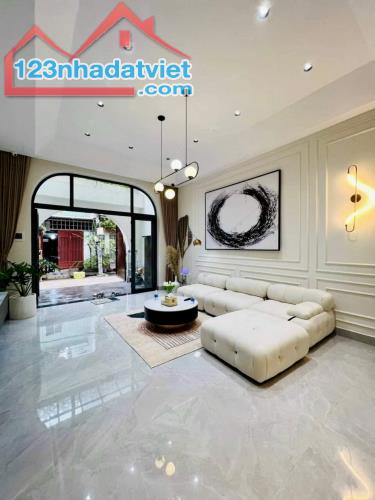 💝 PHAN HUY ÍCH - KÊNH THAM LƯƠNG - OTO NGỦ NHÀ - 4 TẦNG BTCT - NGANG LỚN 4.5M VUÔNG VỨC -